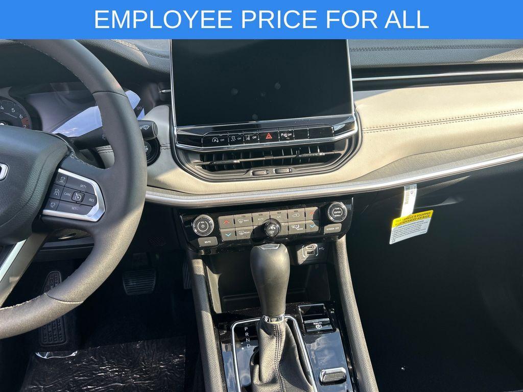 new 2025 Jeep Compass car, priced at $32,485