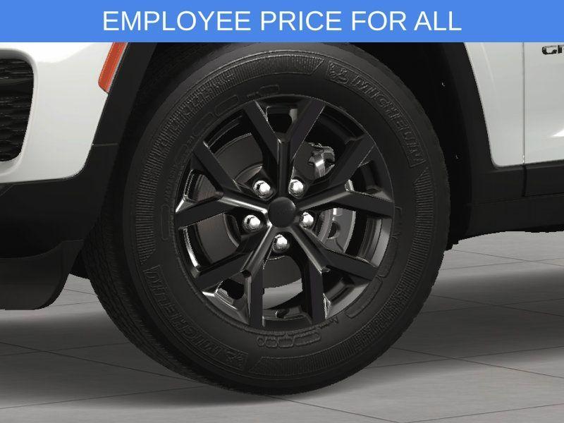 new 2025 Jeep Grand Cherokee car, priced at $42,995