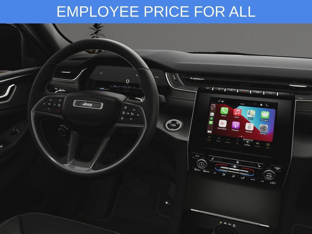 new 2025 Jeep Grand Cherokee car, priced at $42,504