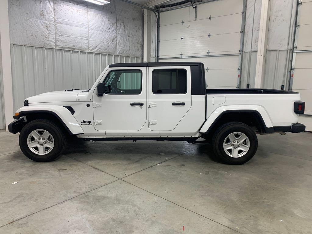 used 2023 Jeep Gladiator car, priced at $30,565