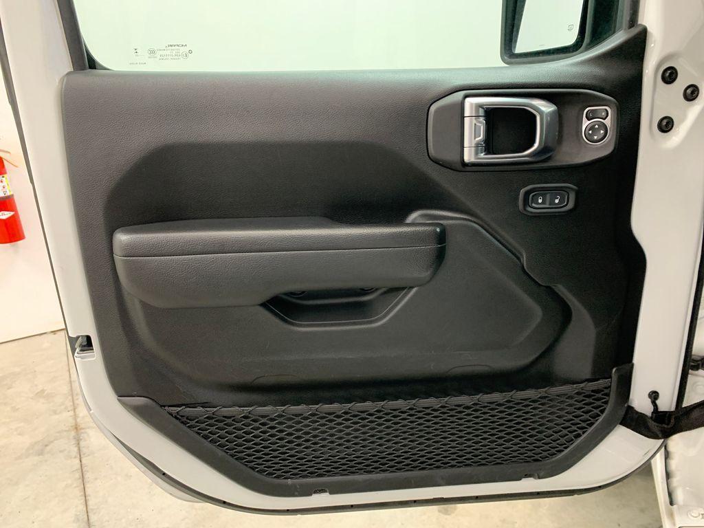 used 2023 Jeep Gladiator car, priced at $30,565