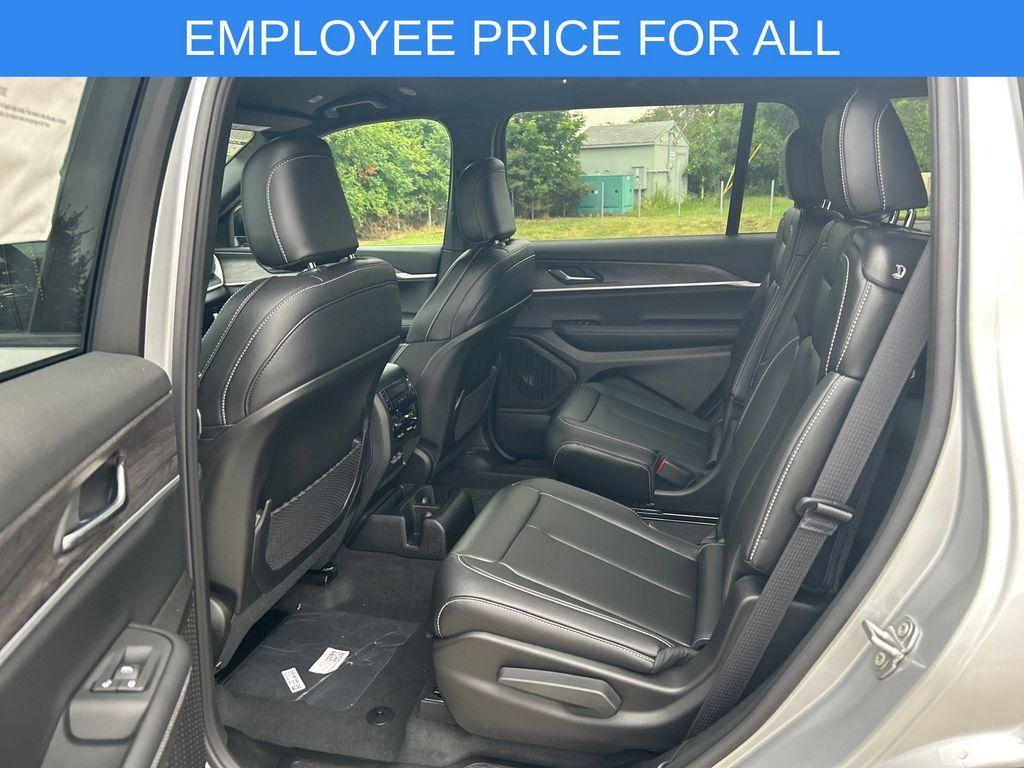 new 2025 Jeep Grand Cherokee L car, priced at $45,217