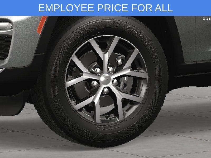 new 2025 Jeep Grand Cherokee car, priced at $43,355