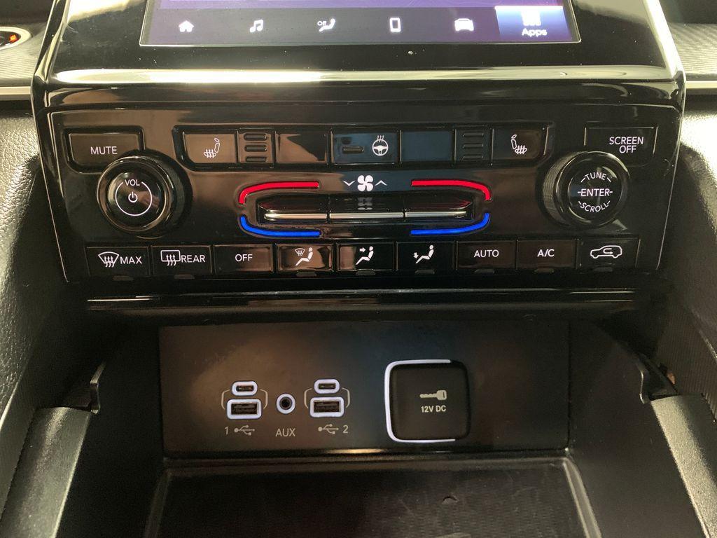 used 2024 Jeep Grand Cherokee car, priced at $38,545