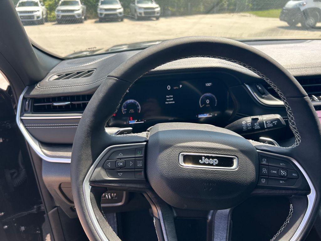 new 2024 Jeep Grand Cherokee L car, priced at $42,316
