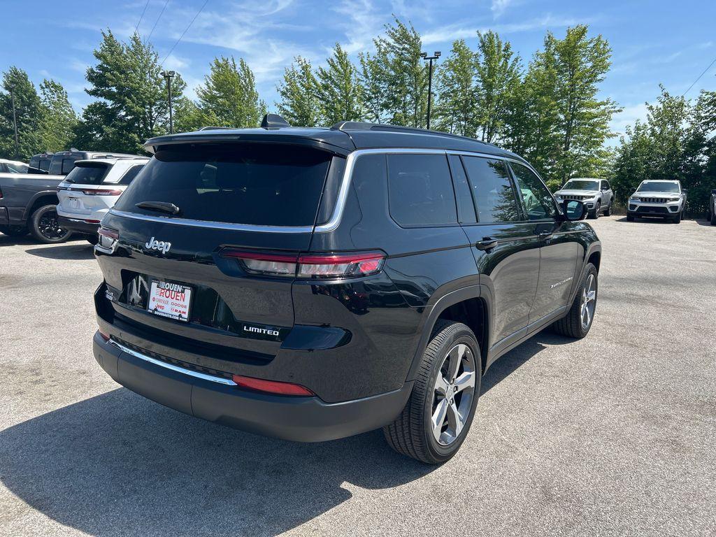 new 2024 Jeep Grand Cherokee L car, priced at $42,316