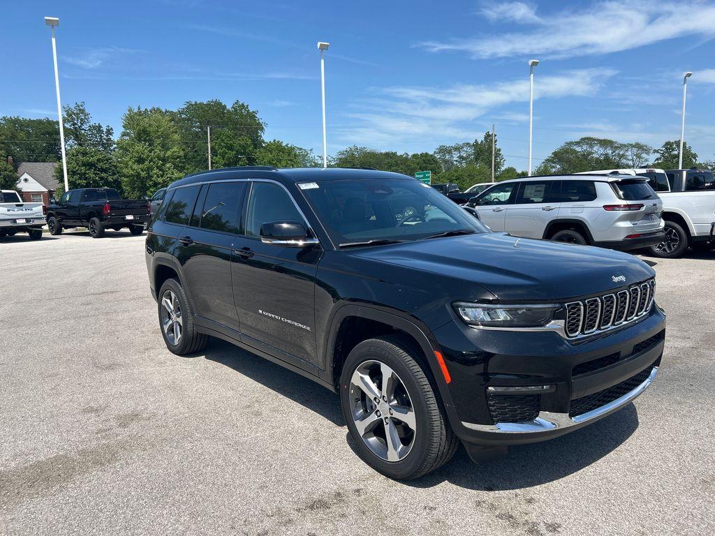 new 2024 Jeep Grand Cherokee L car, priced at $42,316