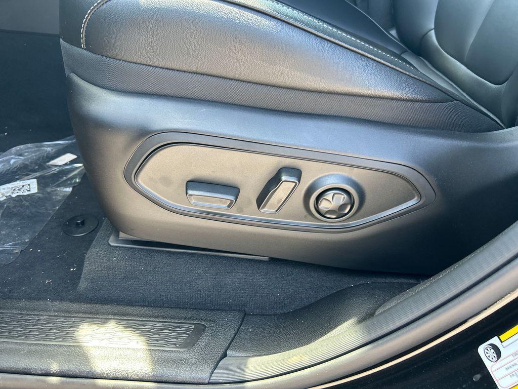 new 2024 Jeep Grand Cherokee L car, priced at $42,316