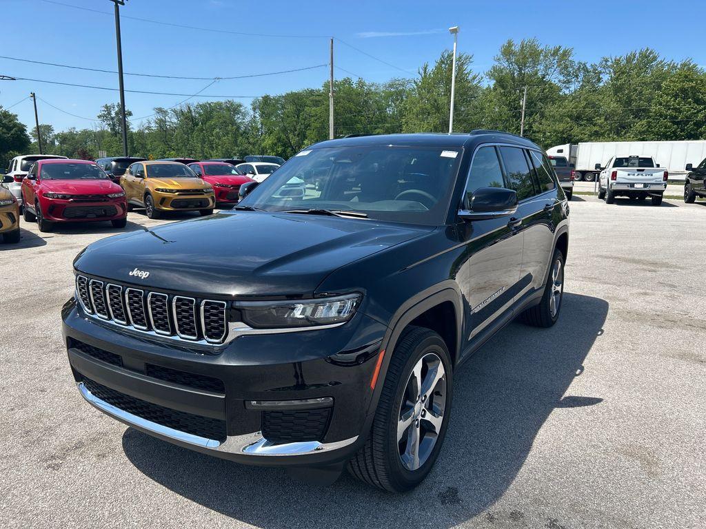 new 2024 Jeep Grand Cherokee L car, priced at $42,316