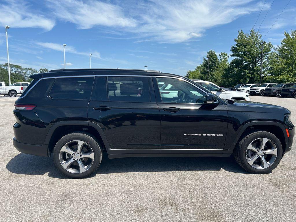 new 2024 Jeep Grand Cherokee L car, priced at $42,316