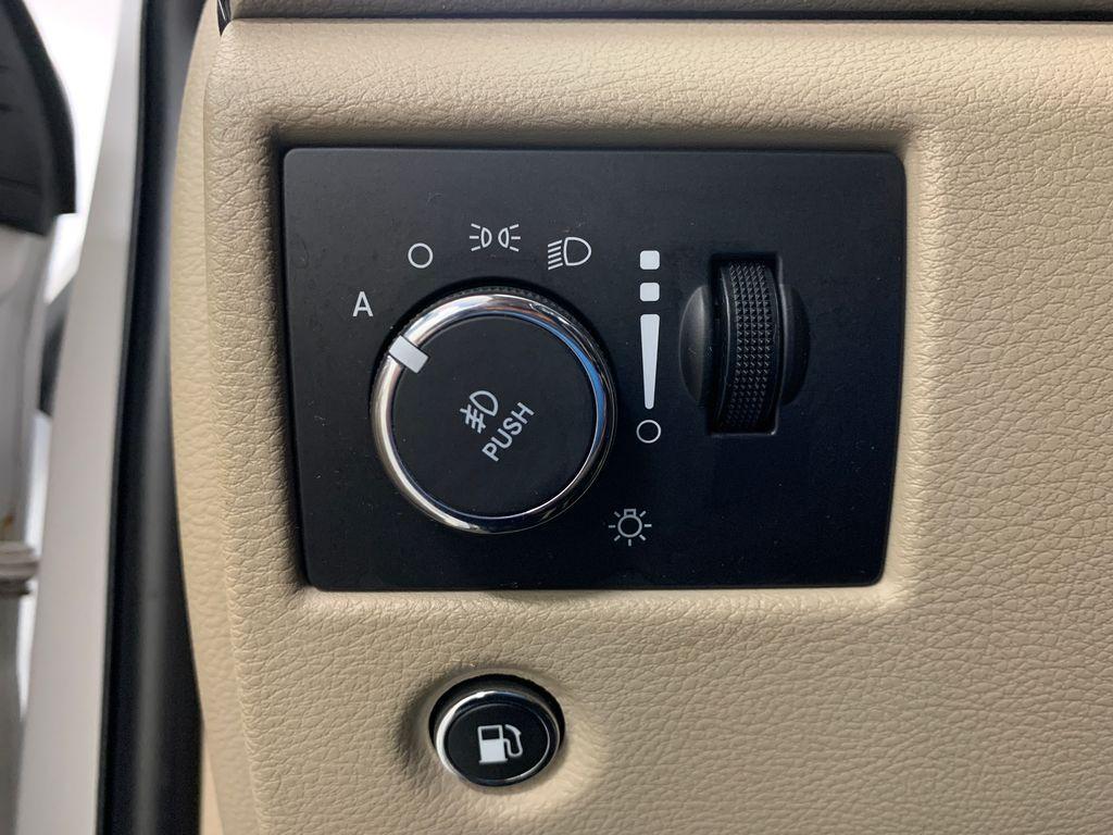 used 2016 Jeep Grand Cherokee car, priced at $17,467