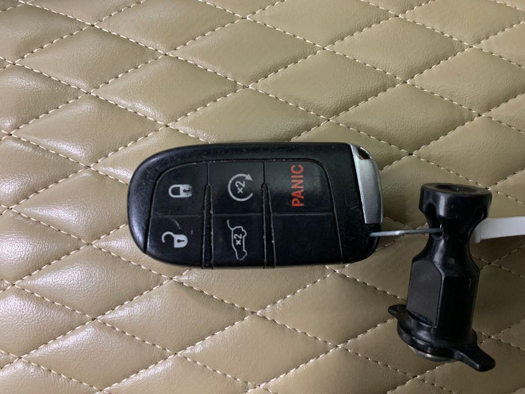 used 2016 Jeep Grand Cherokee car, priced at $17,467