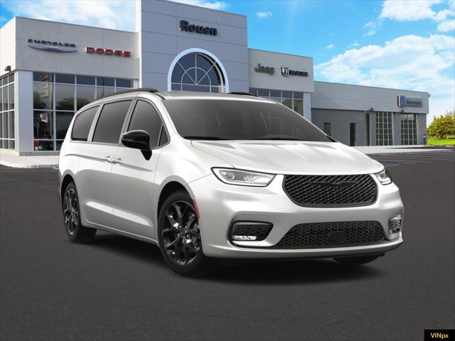 new 2024 Chrysler Pacifica car, priced at $45,241