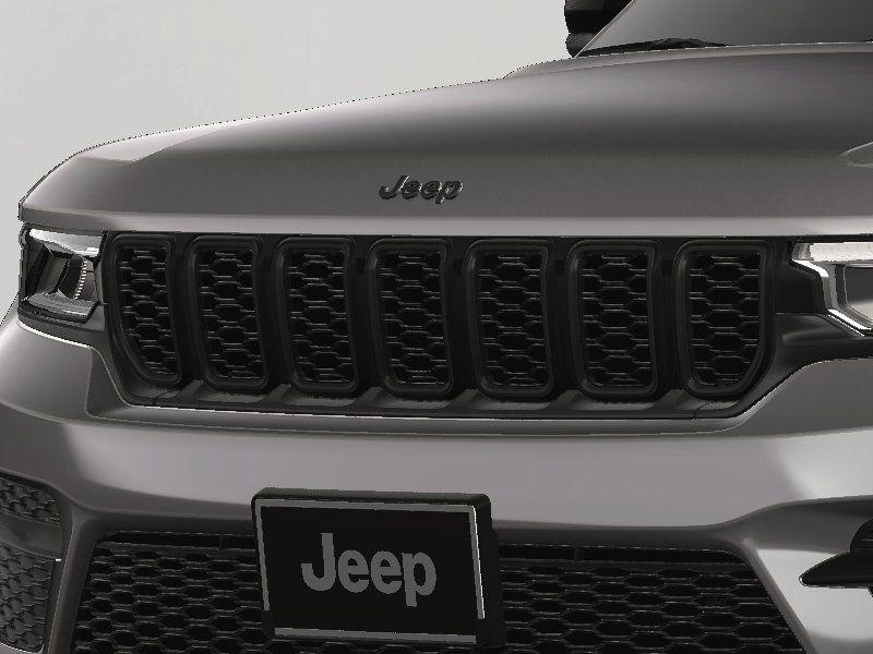 new 2025 Jeep Grand Cherokee car, priced at $43,072