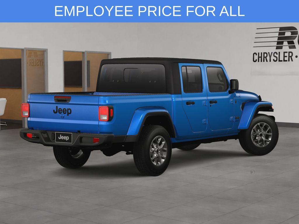 new 2025 Jeep Gladiator car, priced at $45,572