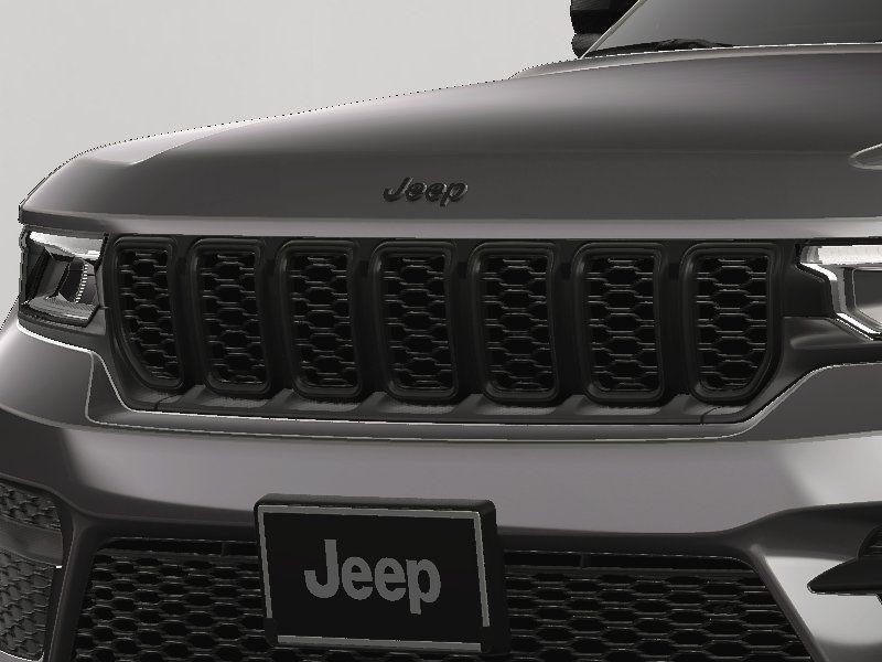 new 2024 Jeep Grand Cherokee car, priced at $41,652