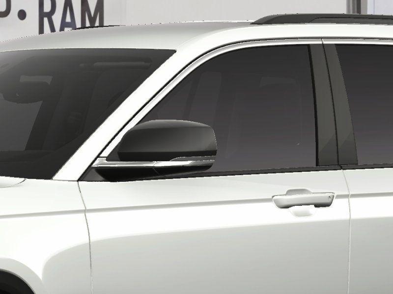 new 2025 Jeep Grand Cherokee car, priced at $44,650