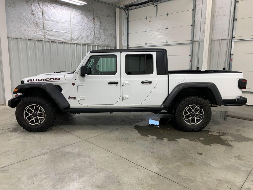 used 2024 Jeep Gladiator car, priced at $50,508