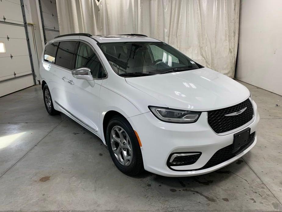 used 2022 Chrysler Pacifica car, priced at $27,997