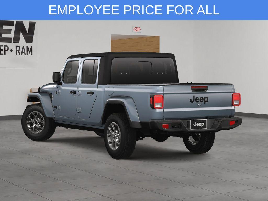 new 2025 Jeep Gladiator car, priced at $45,572