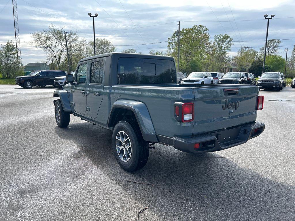 new 2025 Jeep Gladiator car, priced at $42,695