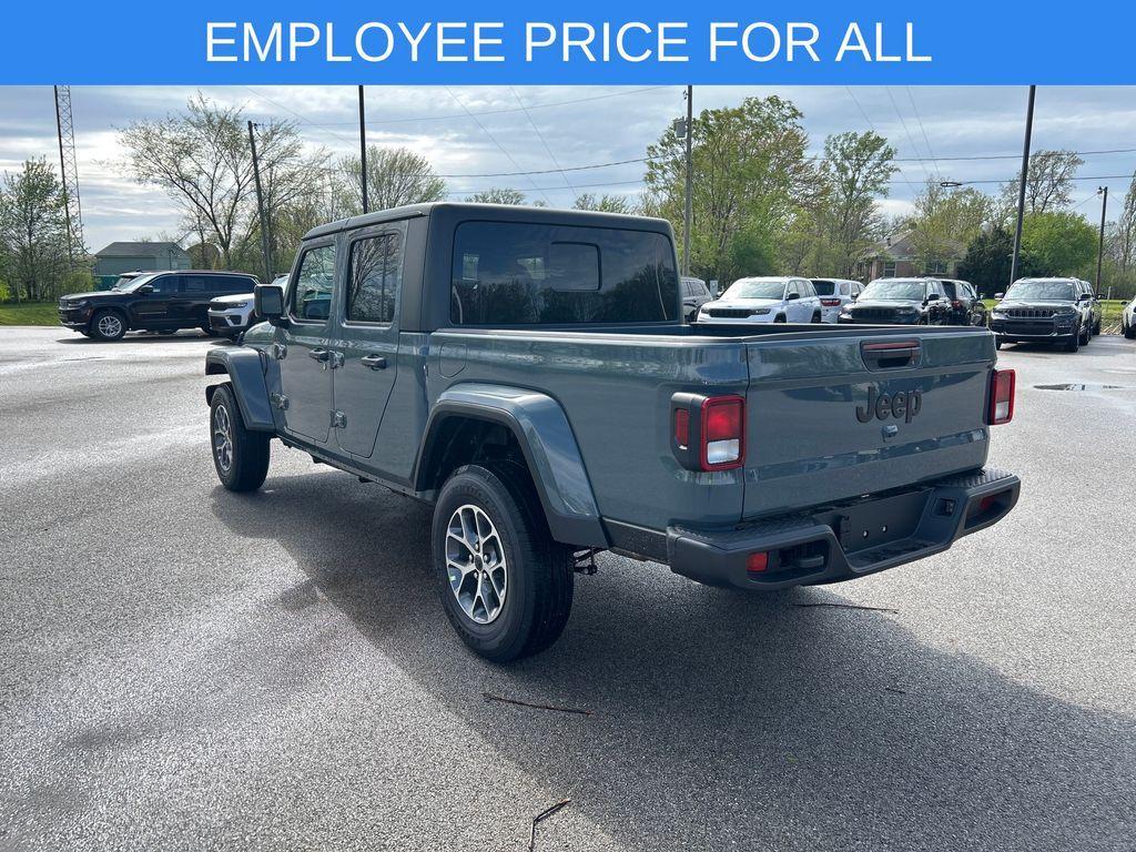 new 2025 Jeep Gladiator car, priced at $45,572