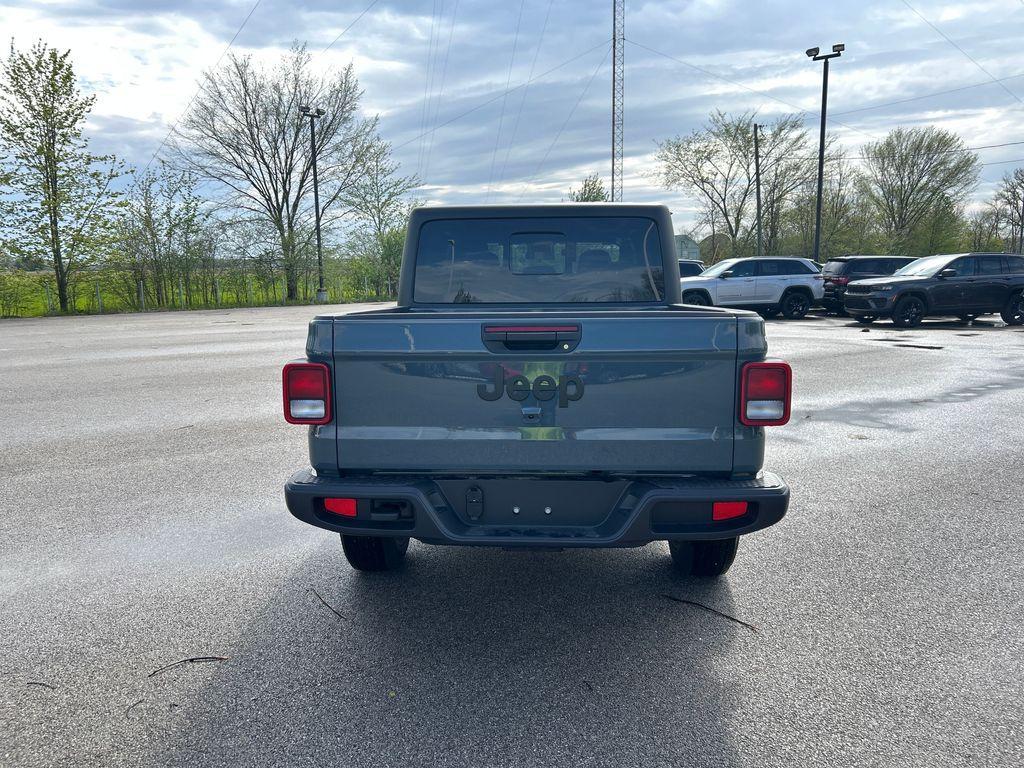 new 2025 Jeep Gladiator car, priced at $42,695