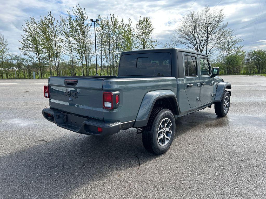 new 2025 Jeep Gladiator car, priced at $42,695