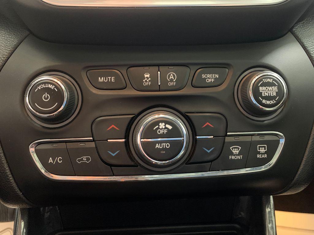 used 2022 Jeep Cherokee car, priced at $26,998