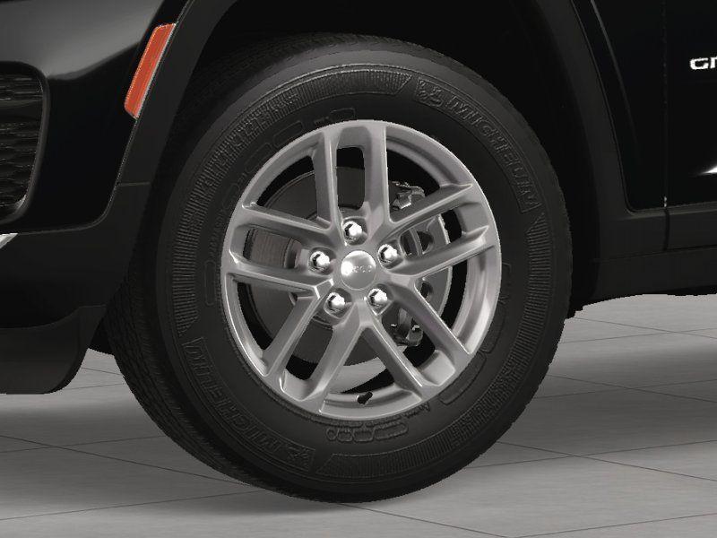 new 2025 Jeep Grand Cherokee car, priced at $39,067
