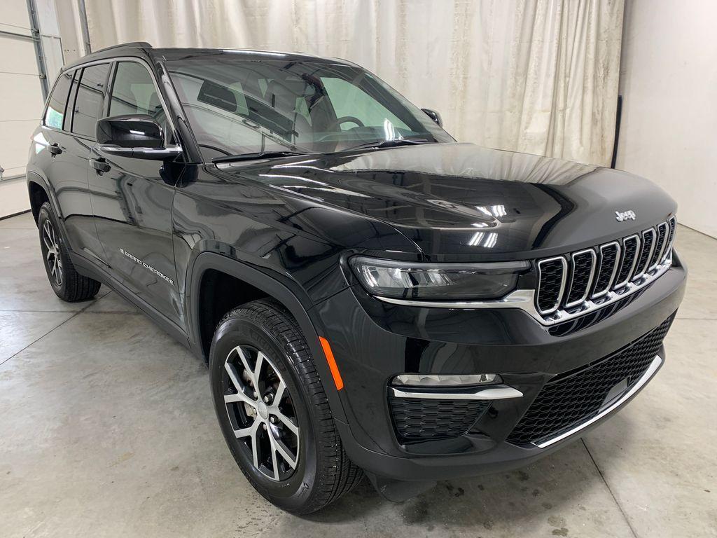 used 2024 Jeep Grand Cherokee car, priced at $40,988