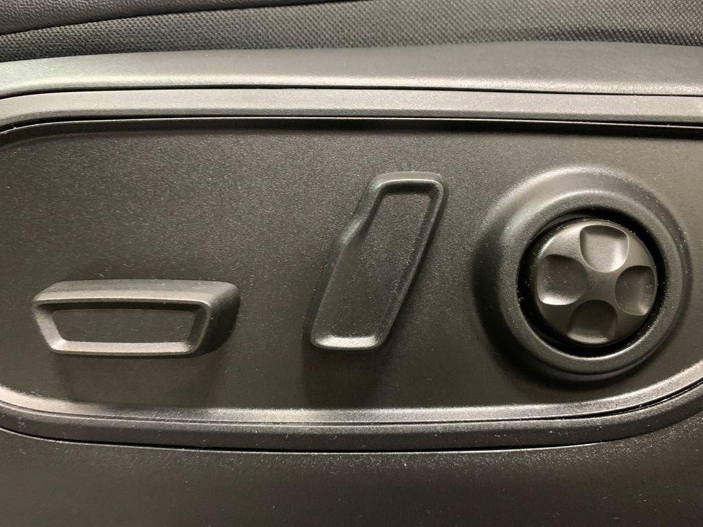 used 2024 Jeep Grand Cherokee car, priced at $40,988