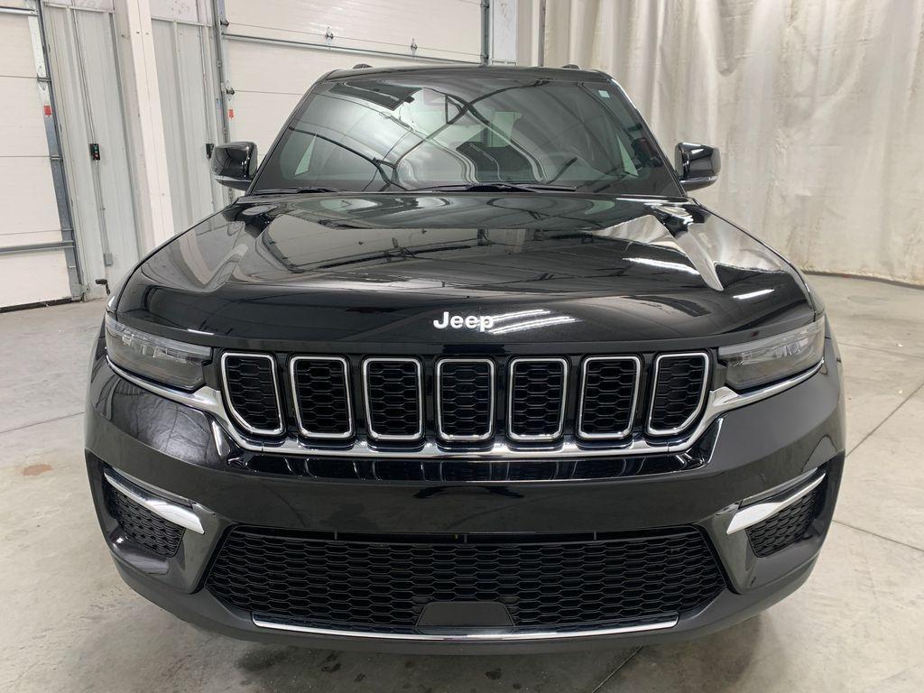 used 2024 Jeep Grand Cherokee car, priced at $40,988