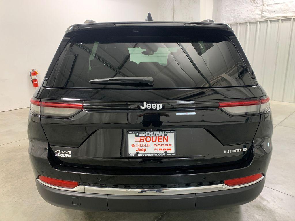 used 2024 Jeep Grand Cherokee car, priced at $40,988