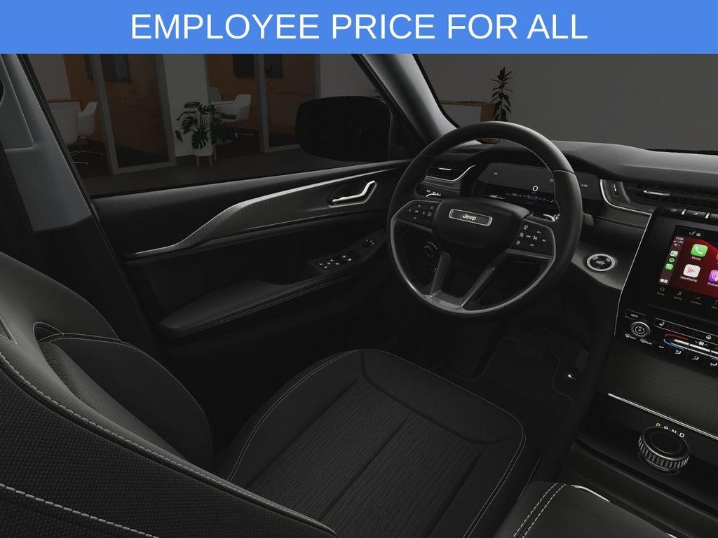 new 2025 Jeep Grand Cherokee L car
