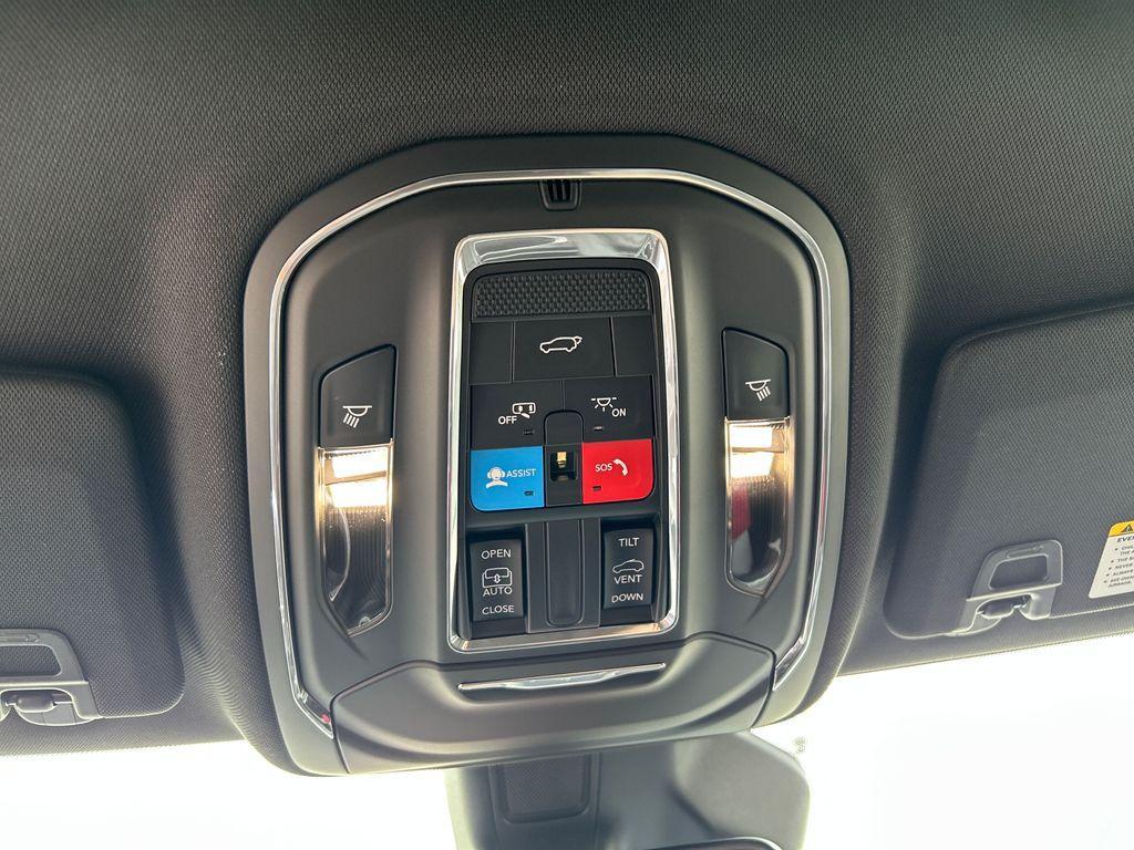 new 2024 Jeep Grand Cherokee car, priced at $40,503