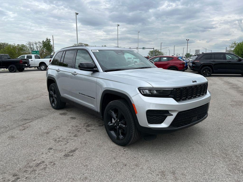 new 2024 Jeep Grand Cherokee car, priced at $40,503