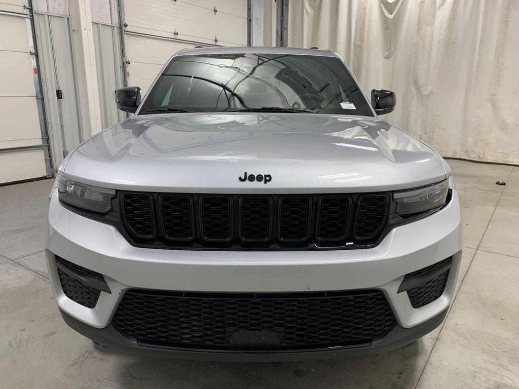 used 2024 Jeep Grand Cherokee car, priced at $38,439