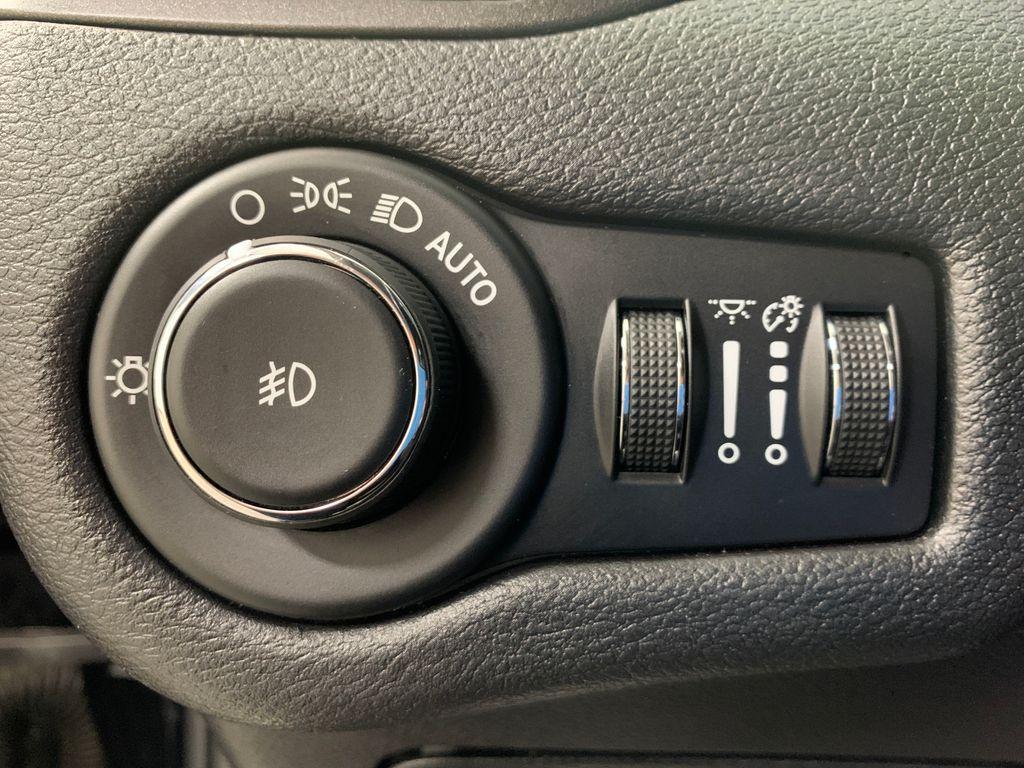 used 2020 Jeep Cherokee car, priced at $21,365
