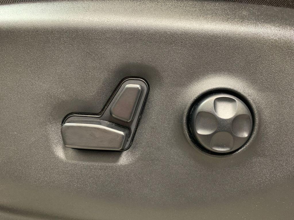 used 2023 Chrysler Pacifica car, priced at $24,999