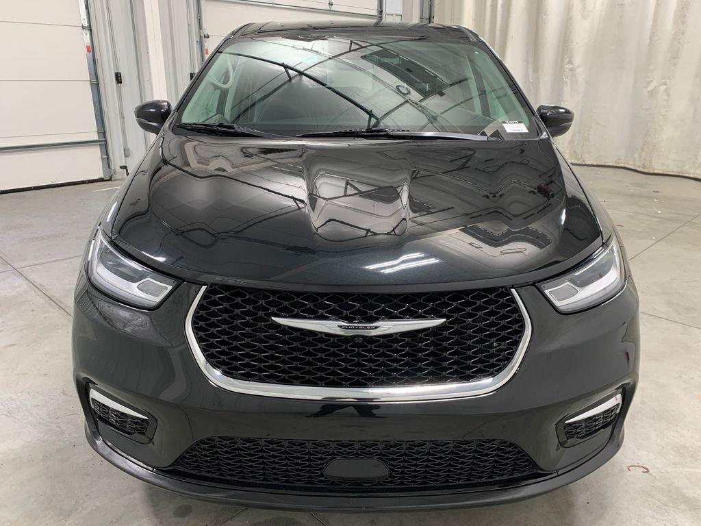 used 2023 Chrysler Pacifica car, priced at $24,999