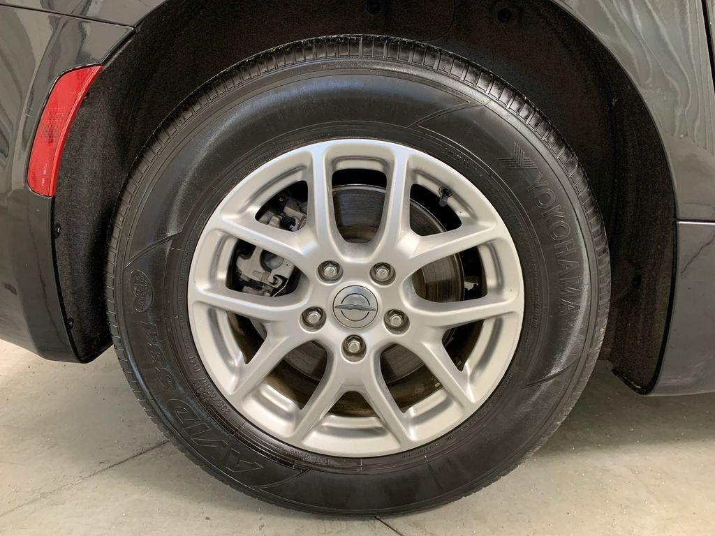 used 2023 Chrysler Pacifica car, priced at $24,999