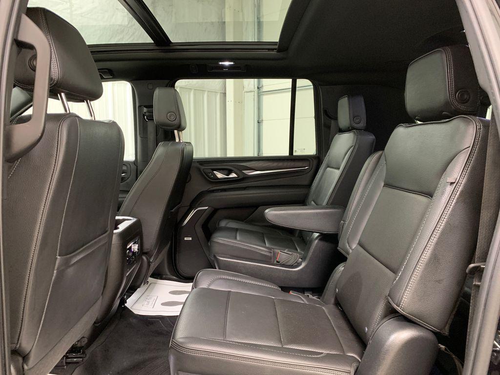 used 2022 GMC Yukon XL car, priced at $51,465