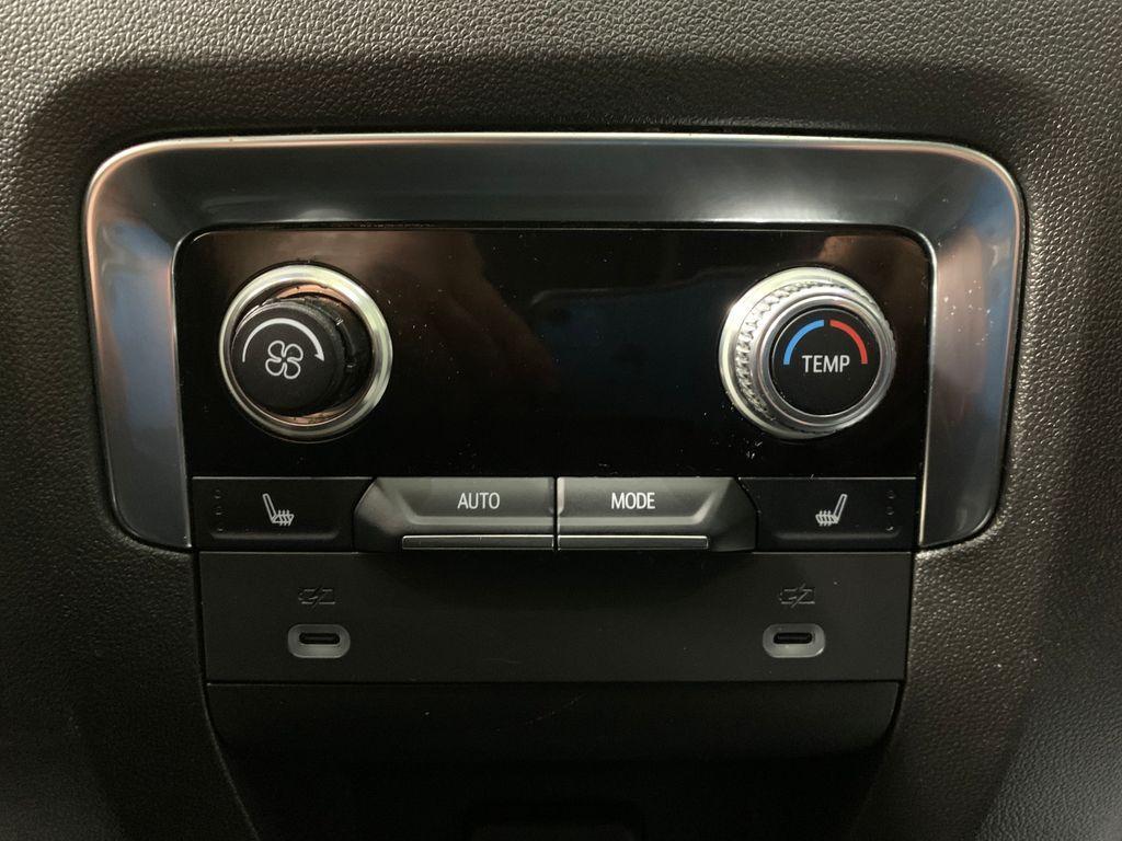 used 2022 GMC Yukon XL car, priced at $51,465