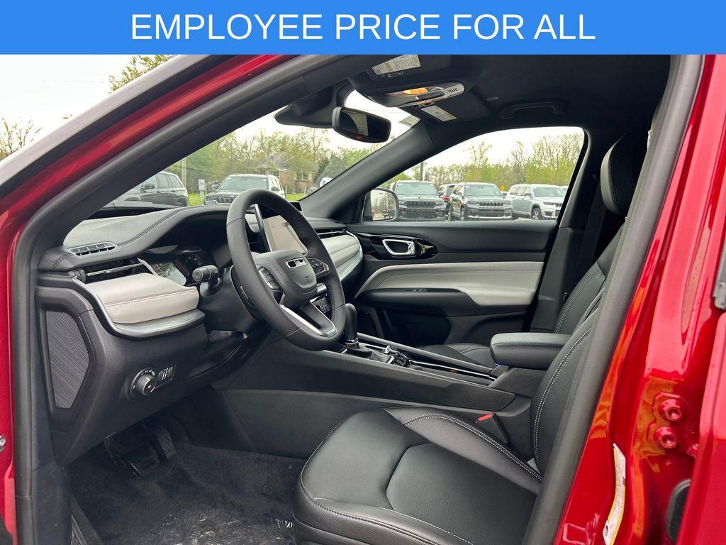 new 2025 Jeep Compass car, priced at $32,919