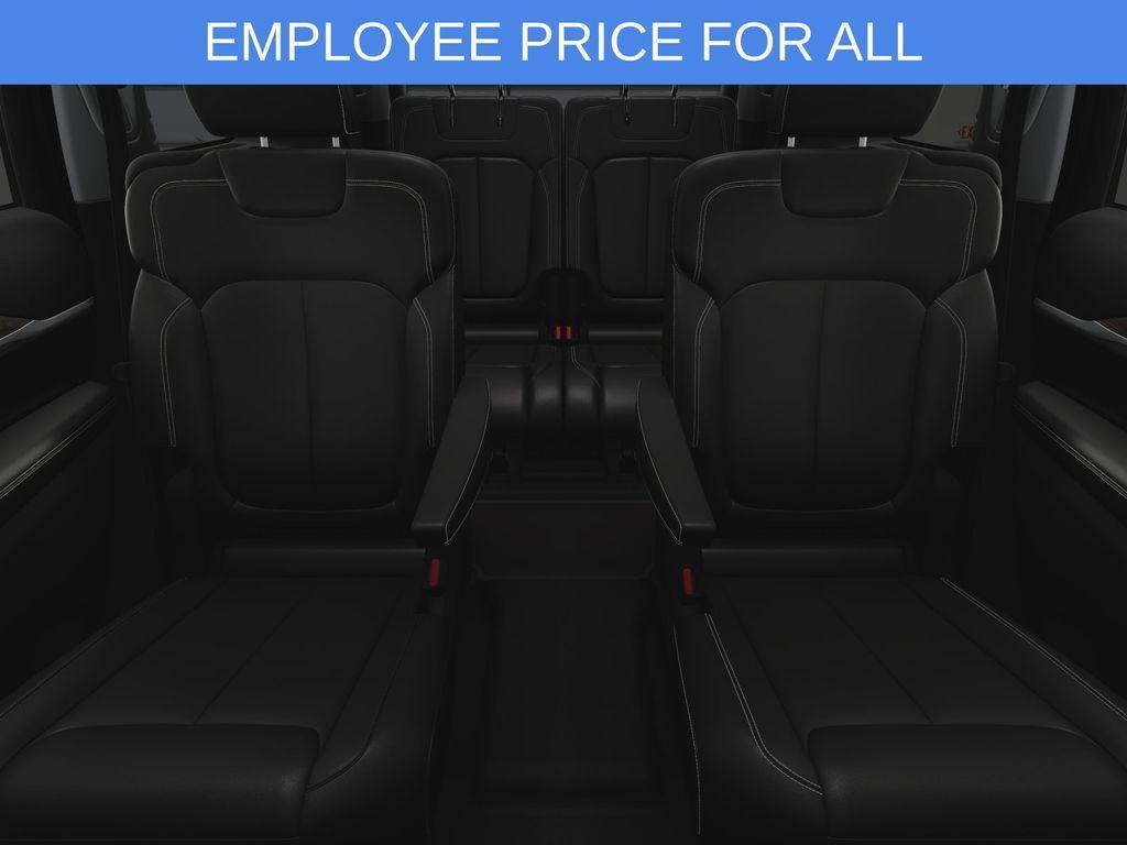 new 2025 Jeep Grand Cherokee L car, priced at $48,900