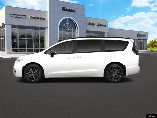 new 2024 Chrysler Pacifica car, priced at $46,862