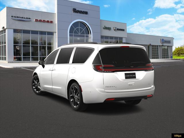 new 2024 Chrysler Pacifica car, priced at $46,862