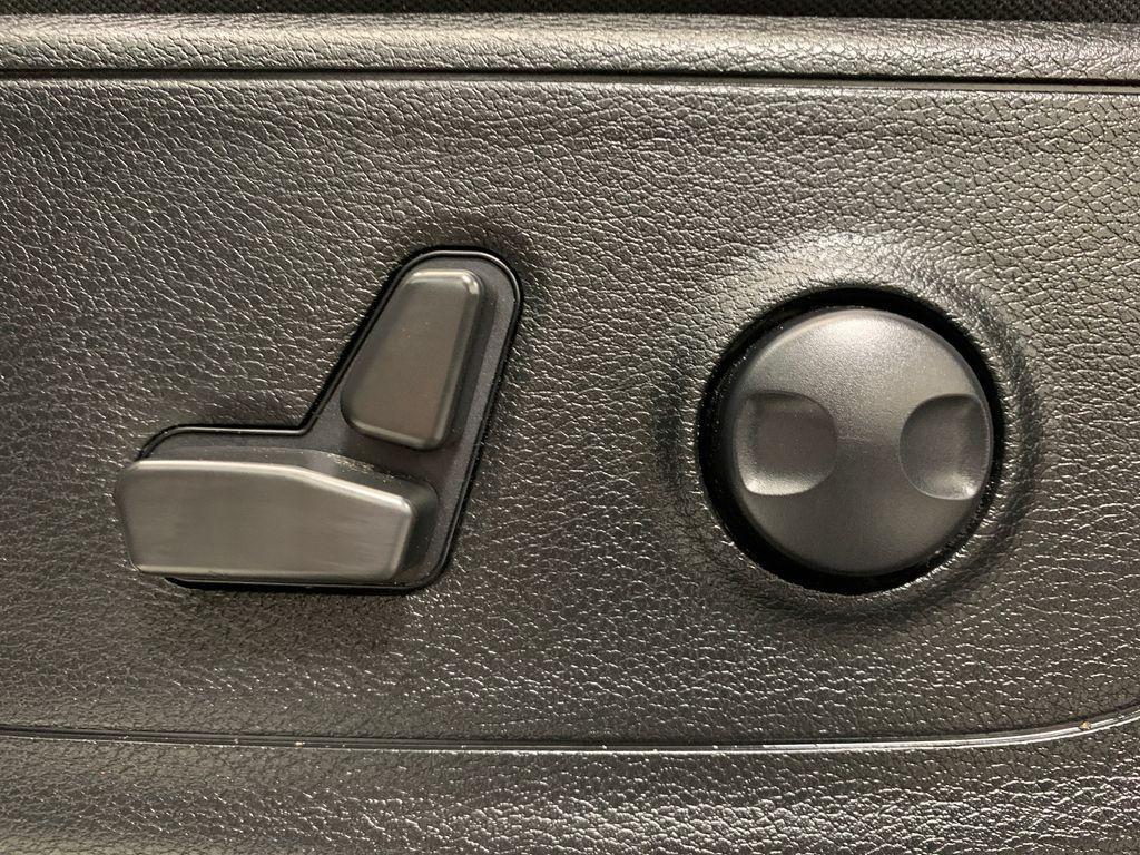 used 2022 Ram 1500 car, priced at $37,817