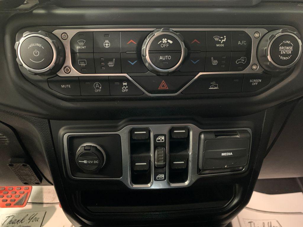 used 2021 Jeep Gladiator car, priced at $27,964